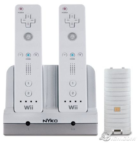 ces-2007-wii-charging-station-20070109060752201-000.jpg